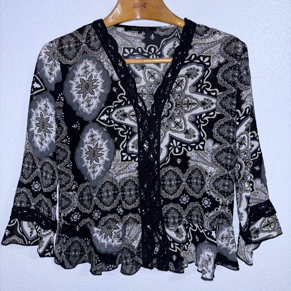 Violet‎ & Claire Boho Paisley Print Blouse Small Lace Trim Flare Sleeve Top